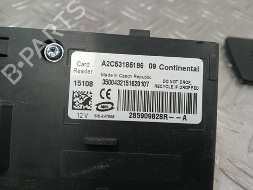 Card reader RENAULT MEGANE III Hatchback (BZ0/1_, B3_) 1.5 dCi (BZ1G, BZ1W, BZ0R) | BP37363397E4 - Image 4