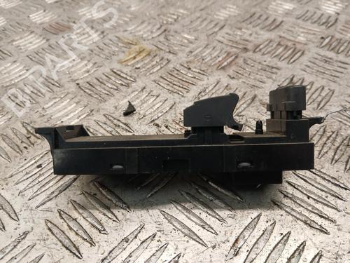 left-front-window-switch-vw-passat-b5-variant-3b5-1997-1998-1999-2000-2001-39942009 main image