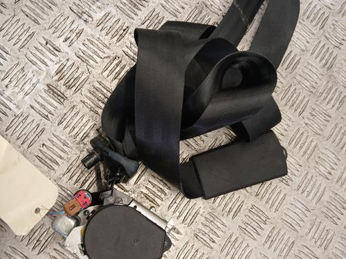 front-right-seatbelt-renault-clio-iv-bh_-2012-2013-2014-2015-2016-2017-2018-2019-2020-2021-39729750 main image