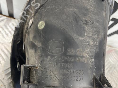 Used Left front fog light Left front fog light 37372675 37372675