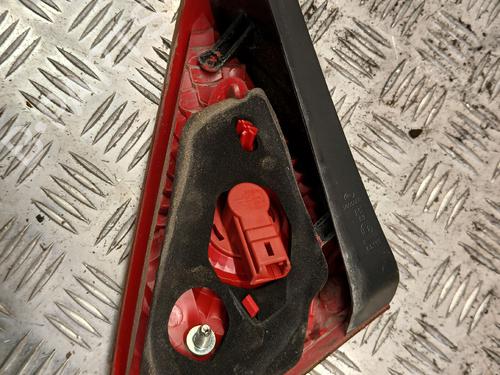 right-tailgate-light-peugeot-3008-i-mpv-0u_-2009-2010-2011-2012-2013-2014-2015-2016-2017-37373906 main image