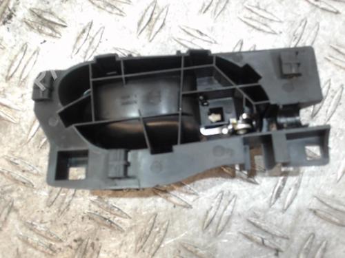 Used Front left interior door handle Front left interior door handle 37353920 37353920