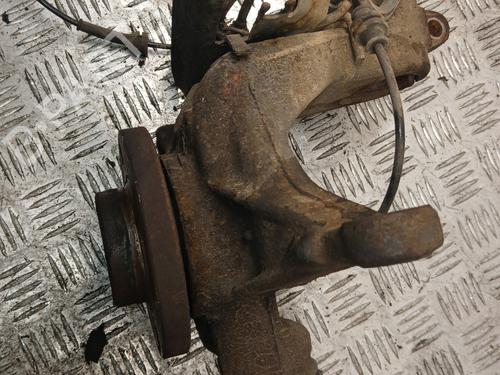 left-front-steering-knuckle-citroen-c5-ii-rc_-2004-2005-2006-2007-2008-37371245 main image