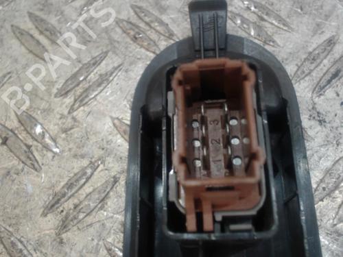 Used Right front window switch Right front window switch 37355405 37355405