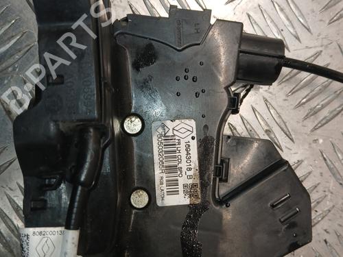 front-left-lock-renault-megane-iv-hatchback-b9amn_-2015-37368502 main image