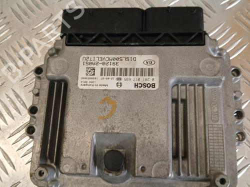 Engine control unit (ECU) KIA SPORTAGE III (SL) 1.7 CRDi | BP37368064M57  - Image 7