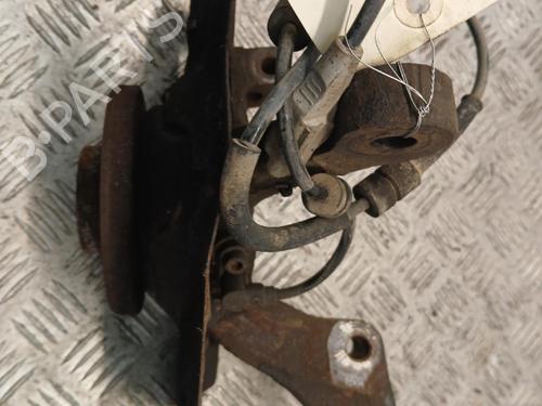 Used Right front steering knuckle Right front steering knuckle CITROËN C8 (EA_, EB_) 2.2 HDi (128 hp) 40602752 40602752