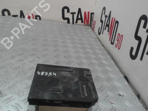 fuse-box-renault-megane-ii-saloon-lm01_-2003-37357311 main image