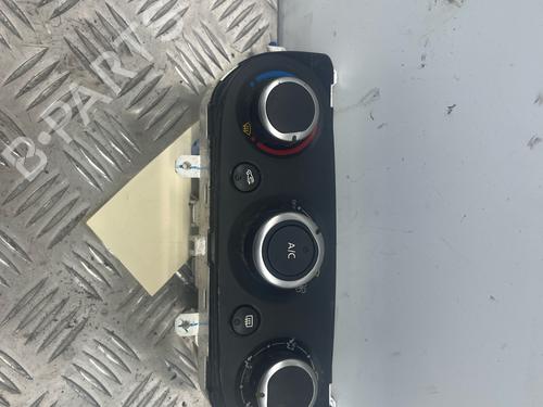 Used Climate control Climate control 38081467 38081467