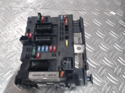 Used Fuse box Fuse box 37356570 37356570