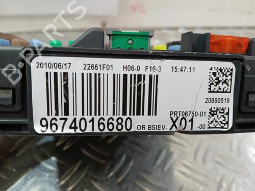 Used Fuse box Fuse box 37363421 37363421