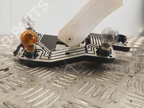 lamp-holder-citroen-saxo-s0-s1-1996-1997-1998-1999-2000-2001-2002-2003-2004-37372001 main image