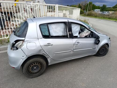 Fuse box RENAULT CLIO III (BR0/1, CR0/1)  | BP37373847E1  - Image 15