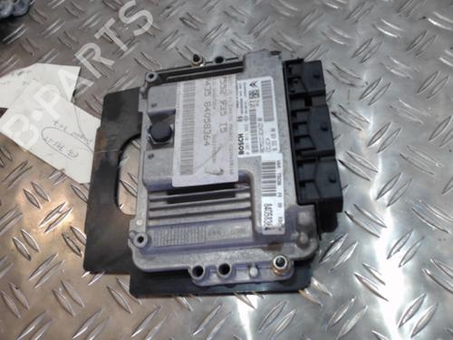 Used Engine control unit (ECU) Engine control unit (ECU) 37351702 37351702