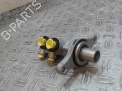 Brake master cylinder PEUGEOT 2008 I (CU_) 1.2 THP 110 / PureTech 110 | BP37354114M77 - Image 2