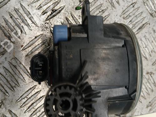 Used Right front fog light Right front fog light 38456493 38456493