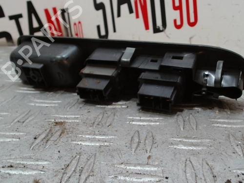 Used Right front window switch Right front window switch 37358664 37358664