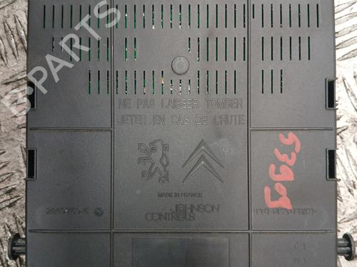 Used Fuse box Fuse box 37370867 37370867