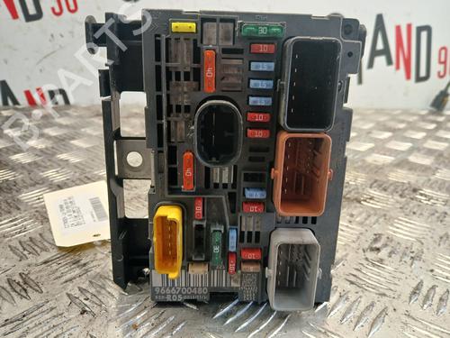 Fuse box CITROËN C4 I (LC_) 1.6 HDi | BP37374135E1 - Image 2