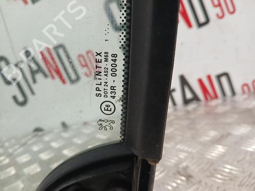Used Front right quarter glass Front right quarter glass 37373489 37373489
