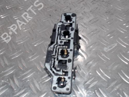 Lampeholder Lampeholder VW POLO IV Saloon (9A4, 9A2, 9N2, 9A6) 1.4 TDI (75 hp) 37353981 37353981