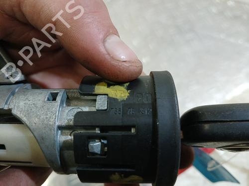 ignition-barrel-toyota-aygo-_b1_-2005-2006-2007-2008-2009-2010-2011-2012-2013-2014-37363685 main image