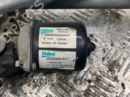 Used Front wiper motor Front wiper motor OPEL MOKKA / MOKKA X (J13) 1.4 4x4 (_76) (140 hp) 40153003 40153003