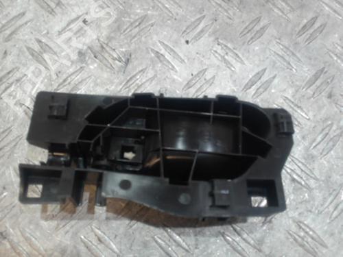 Used Front right interior door handle Front right interior door handle 37356016 37356016