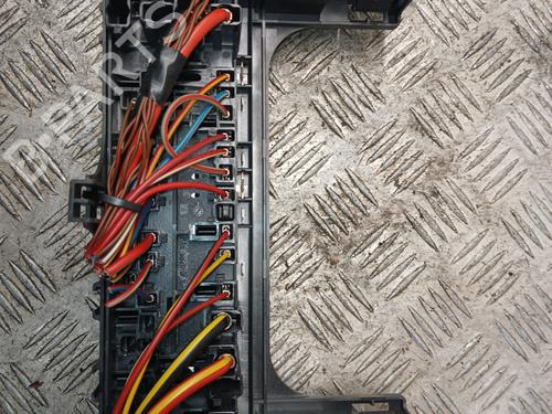Used Fuse box Fuse box 37372252 37372252
