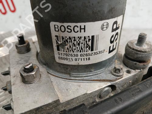 abs-pump-alfa-romeo-147-937_-2000-2001-2002-2003-2004-2005-2006-2007-2008-2009-2010-37370365 main image