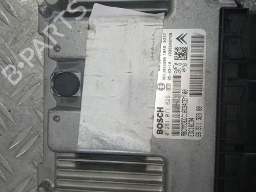engine-control-unit-ecu-citroen-c4-coupe-la_-2004-2005-2006-2007-2008-2009-2010-2011-2012-2013-37365412 main image