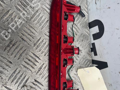 Used Third brake light Third brake light 37373136 37373136