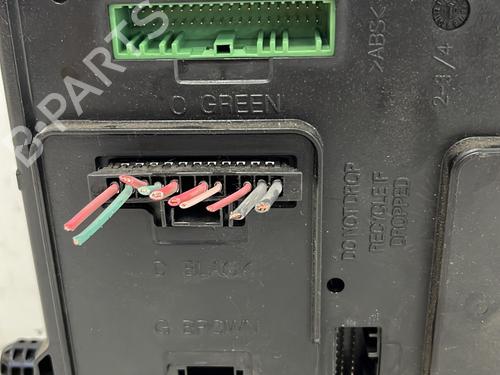 Fuse box RENAULT MEGANE III Hatchback (BZ0/1_, B3_) 1.5 dCi (BZ0C) | BP37372337E1 - Image 4