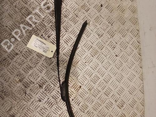 Used Front windshield wiper arm Front windshield wiper arm NISSAN QASHQAI II (J11, J11_) 1.2 DIG-T (115 hp) 40202852 40202852