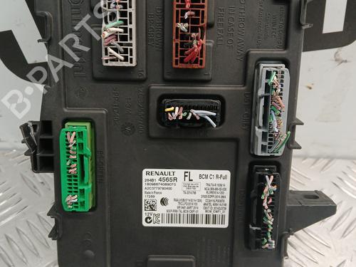 Fuse box RENAULT MEGANE IV Hatchback (B9A/M/N_) 1.5 dCi 110 (B9A3) | BP37746294E1 - Image 4