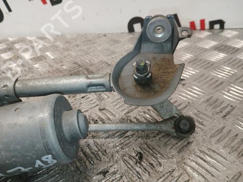 Used Front wiper motor Front wiper motor TOYOTA YARIS (_P1_) 1.4 D-4D (NLP10_, NLP10R) (75 hp) 37371145 37371145