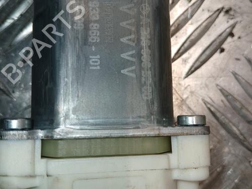 right-front-window-motor-mercedes-benz-a-class-w176-2012-2013-2014-2015-2016-2017-2018-37369083 main image