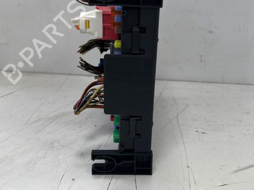 fuse-box-peugeot-3008-i-mpv-0u_-2009-2010-2011-2012-2013-2014-2015-2016-2017-37372206 main image