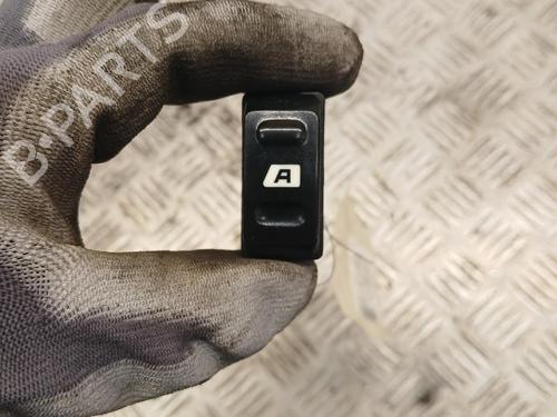 Used Right front window switch Right front window switch 38927441 38927441