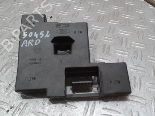 Lampeholder Lampeholder FORD FIESTA IV (JA_, JB_) [1995-2006] 37358582 37358582