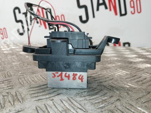 heater-resistor-renault-twingo-iii-bcm_-bca_-2014-37746404 main image