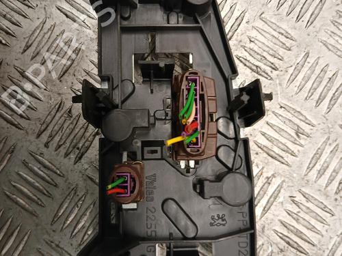 Used Lamp holder Lamp holder PEUGEOT 406 (8B) 2.1 TD 12V (109 hp) 40202787 40202787