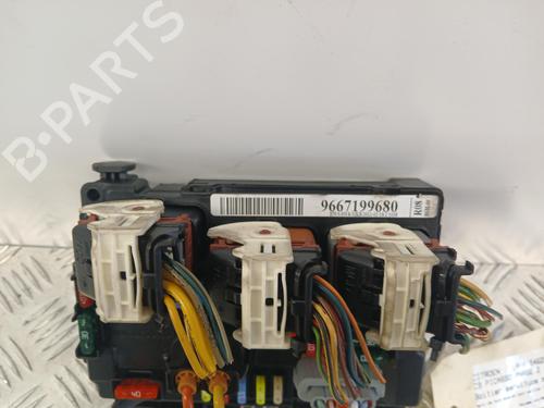 Fuse box CITROËN C3 Picasso (SH_) | BP37375470E1 - Image 4