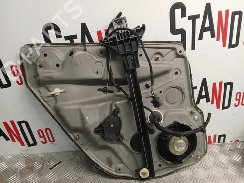 Rudehejsemekanisme Højre bagtil Rudehejsemekanisme Højre bagtil VW GOLF IV (1J1) 1.4 16V (75 hp) 37372225 37372225