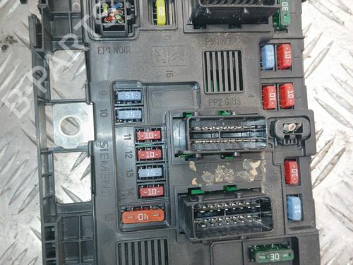 Used Fuse box Fuse box 37369302 37369302