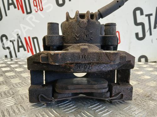 right-front-brake-caliper-peugeot-5008-0u_-0e_-2009-2010-2011-2012-2013-2014-2015-2016-2017-37373068 main image