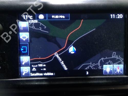 display-monitor-peugeot-2008-i-cu_-2013-37604202 main image