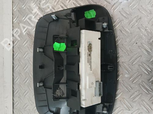 display-monitor-renault-megane-iii-hatchback-bz01_-b3_-2008-37364567 main image