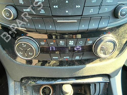 Used Climate control Climate control 37375602 37375602