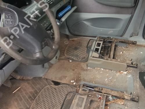 Used Parts PEUGEOT 806 (221) 4809460